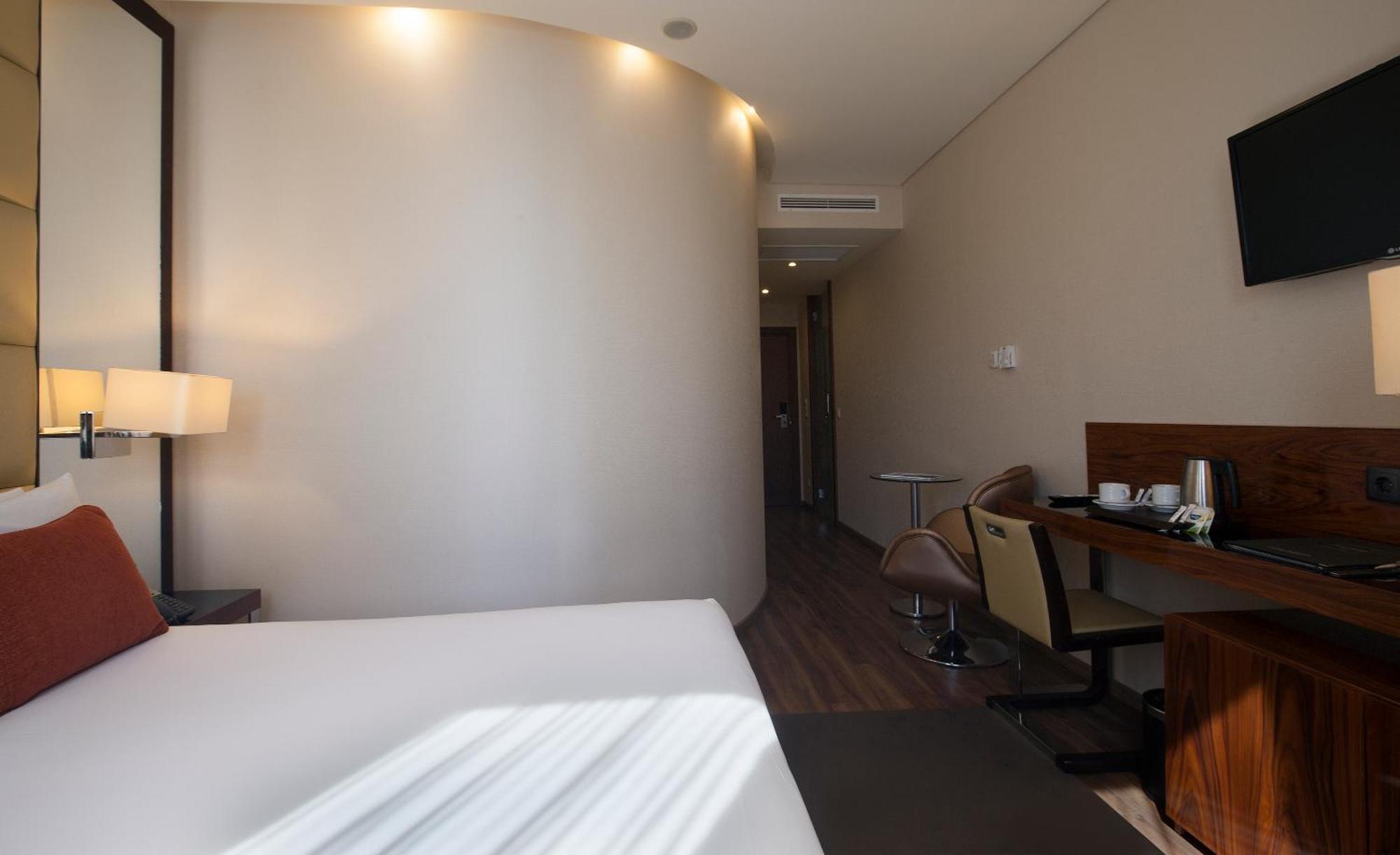 Turim Av. Liberdade Hotel — Bilder 1
